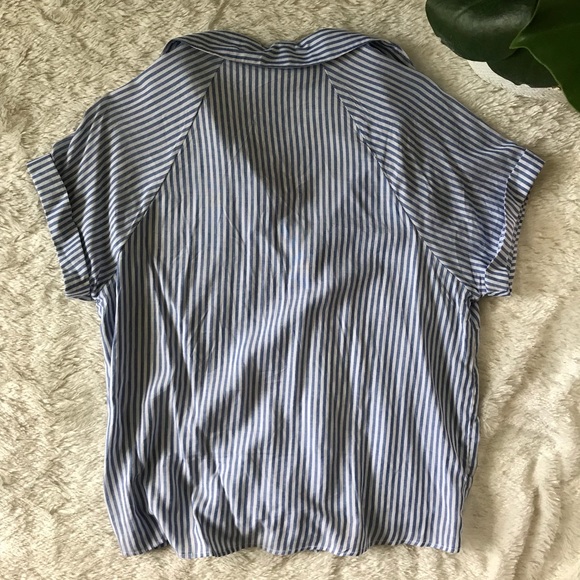 Blue & White Stripe Top M Crop Tie - Picture 4 of 4